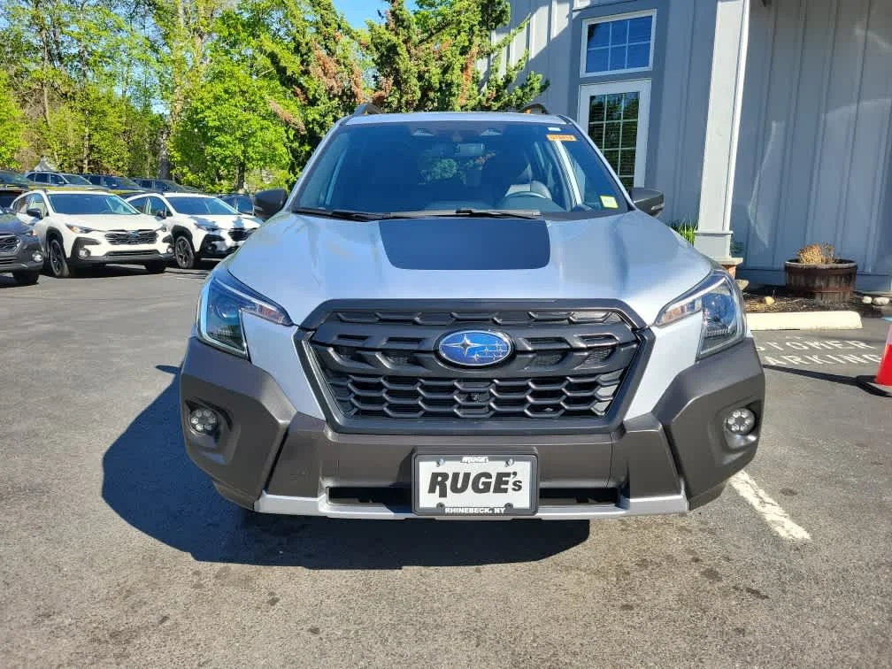 Used 2023 Ice Silver Metallic Subaru Wilderness image 8