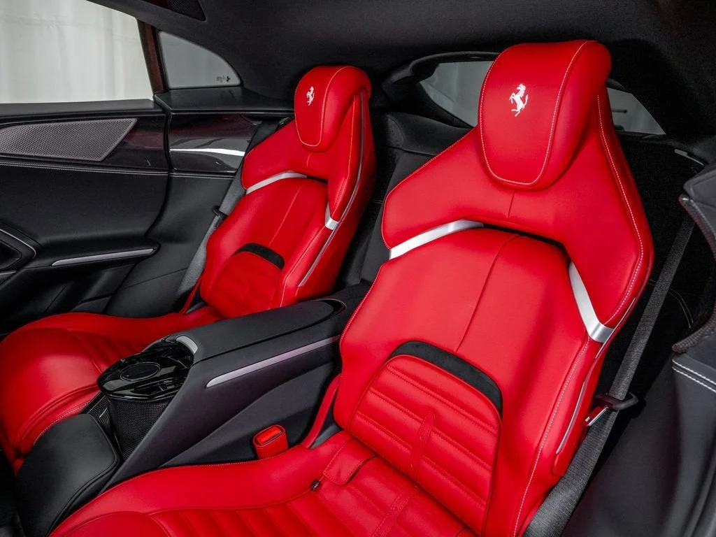 2025 Ferrari Purosangue Base - Photo 19