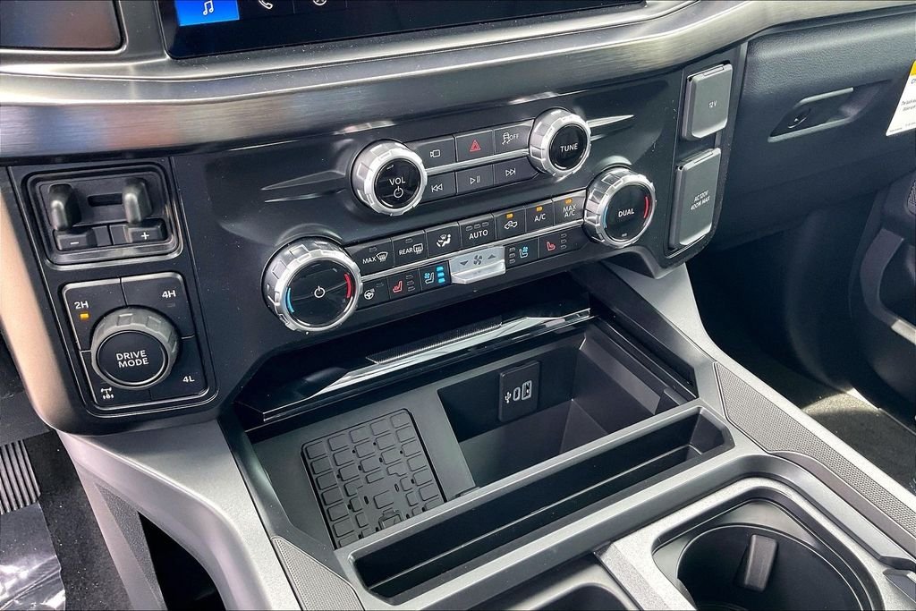 New 2026 Ford Super Duty F-250 Lariat 4D Crew Cab