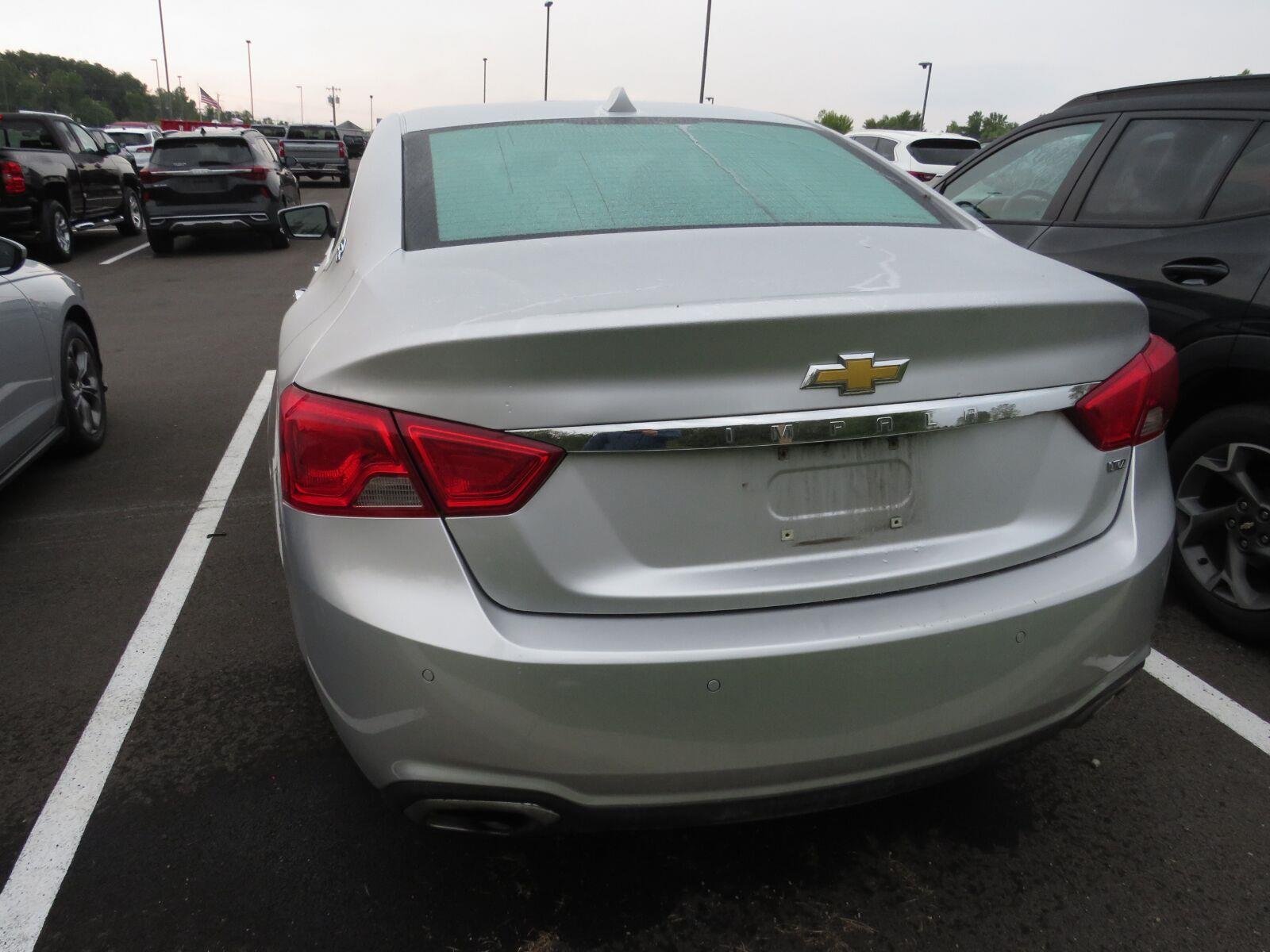 Used 2014 Silver Ice Metallic Chevrolet LTZ image 9