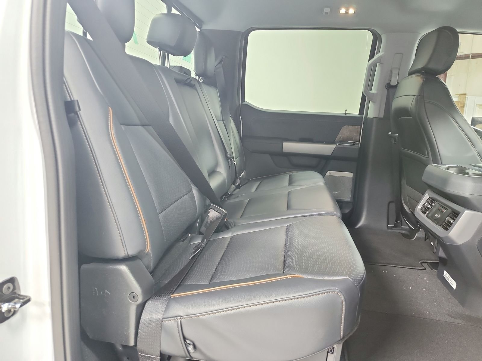 New 2026 Oxford White Ford F-250® Lariat® image 41