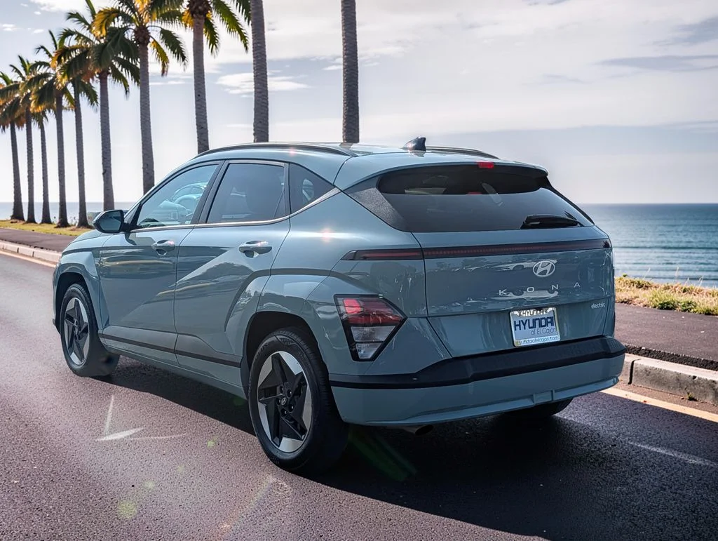 Used 2024 Green Hyundai SEL image 7