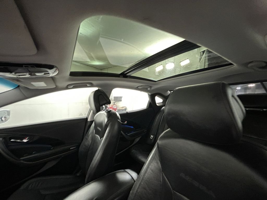 Used 2016 White Hyundai Limited image 25