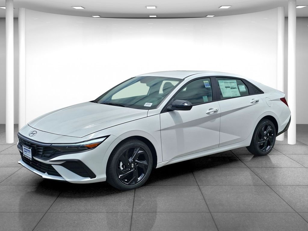 New 2026 White Hyundai SEL Sport image 3