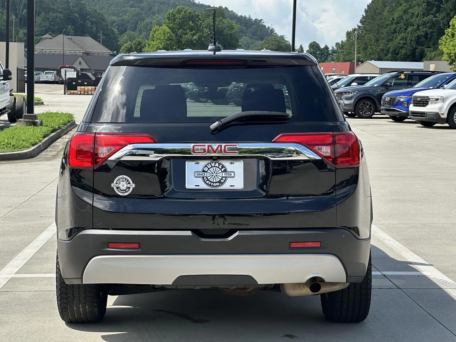 Used 2019 Ebony Twilight Metallic GMC SLE image 6