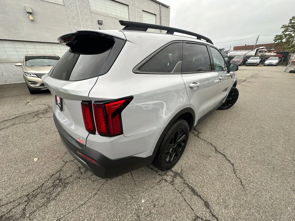 Used 2023 Gray Kia X-Line S image 6