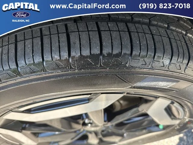 Used 2025 Black Kia S image 14