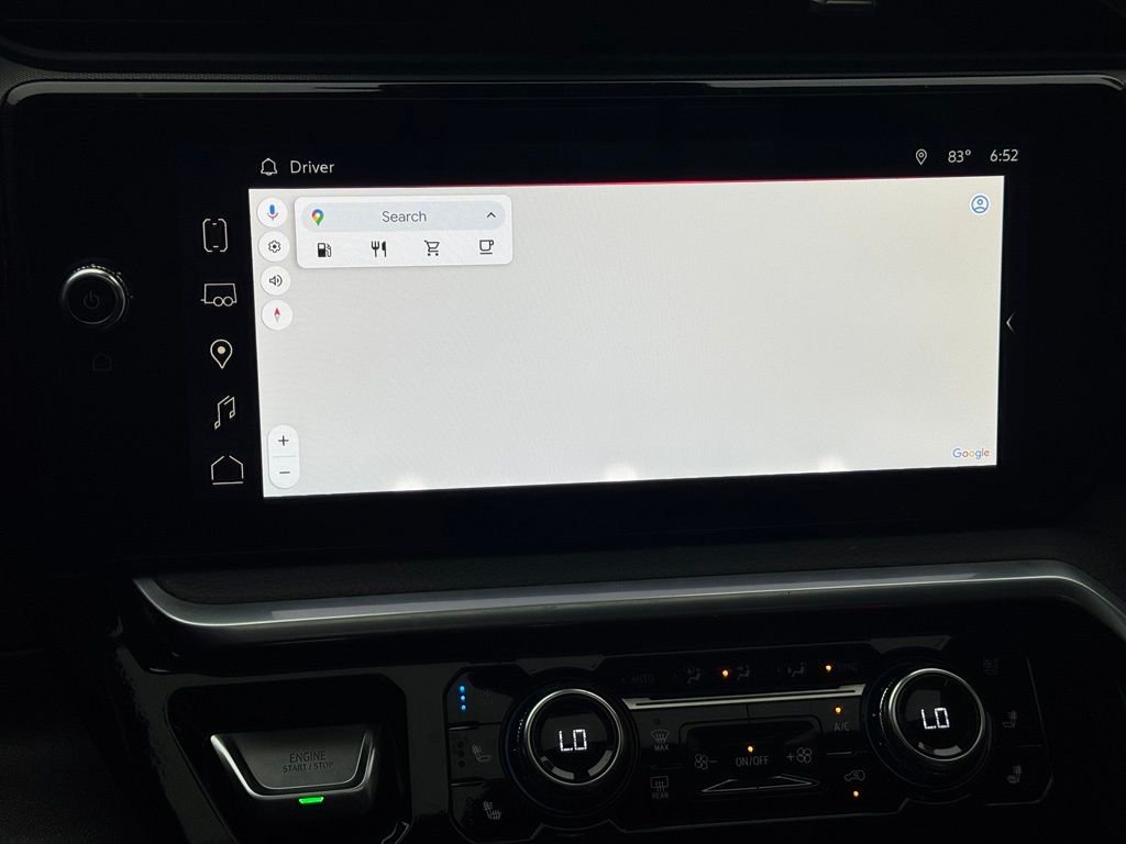 Used 2022 White Frost Tricoat GMC Denali image 14