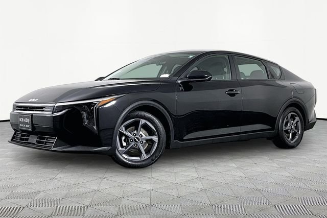 Used 2025 Black Kia LXS image 1