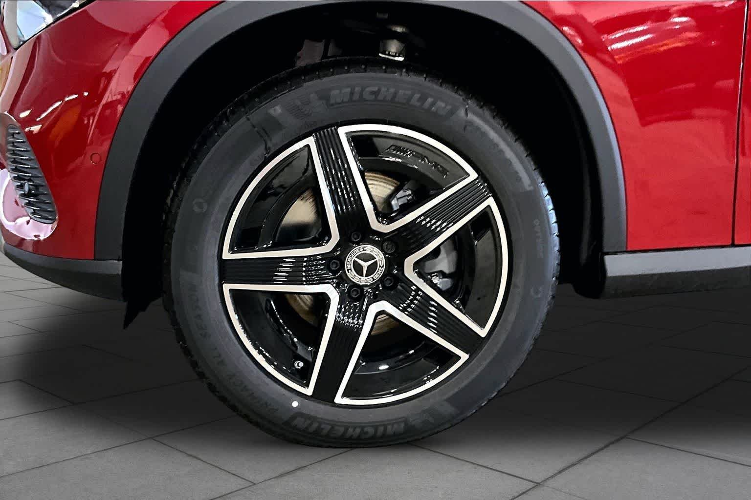 Used 2026 MANUFAKTUR Patagonia Red Metallic Mercedes-Benz GLC 300 image 18