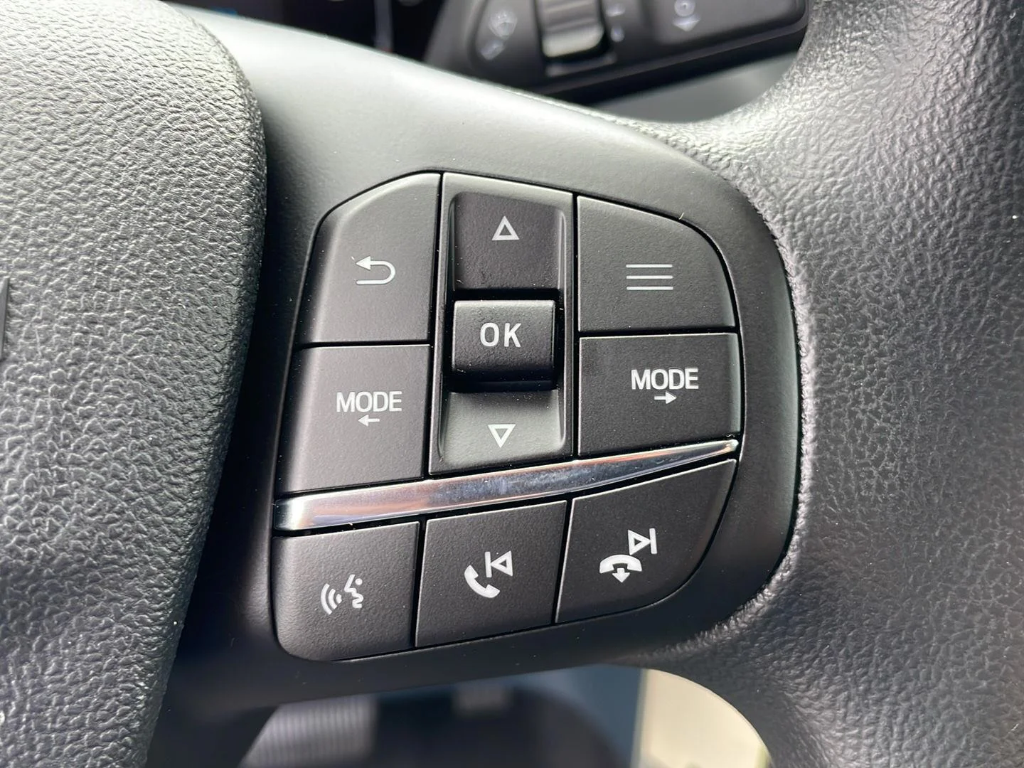 New 2026 Carbonized Gray Metallic Ford XL image 14