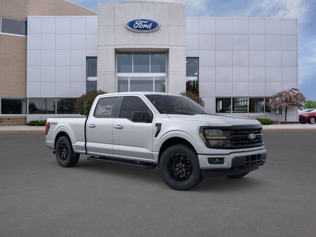 New 2026 Silver Metallic Ford XLT image 7