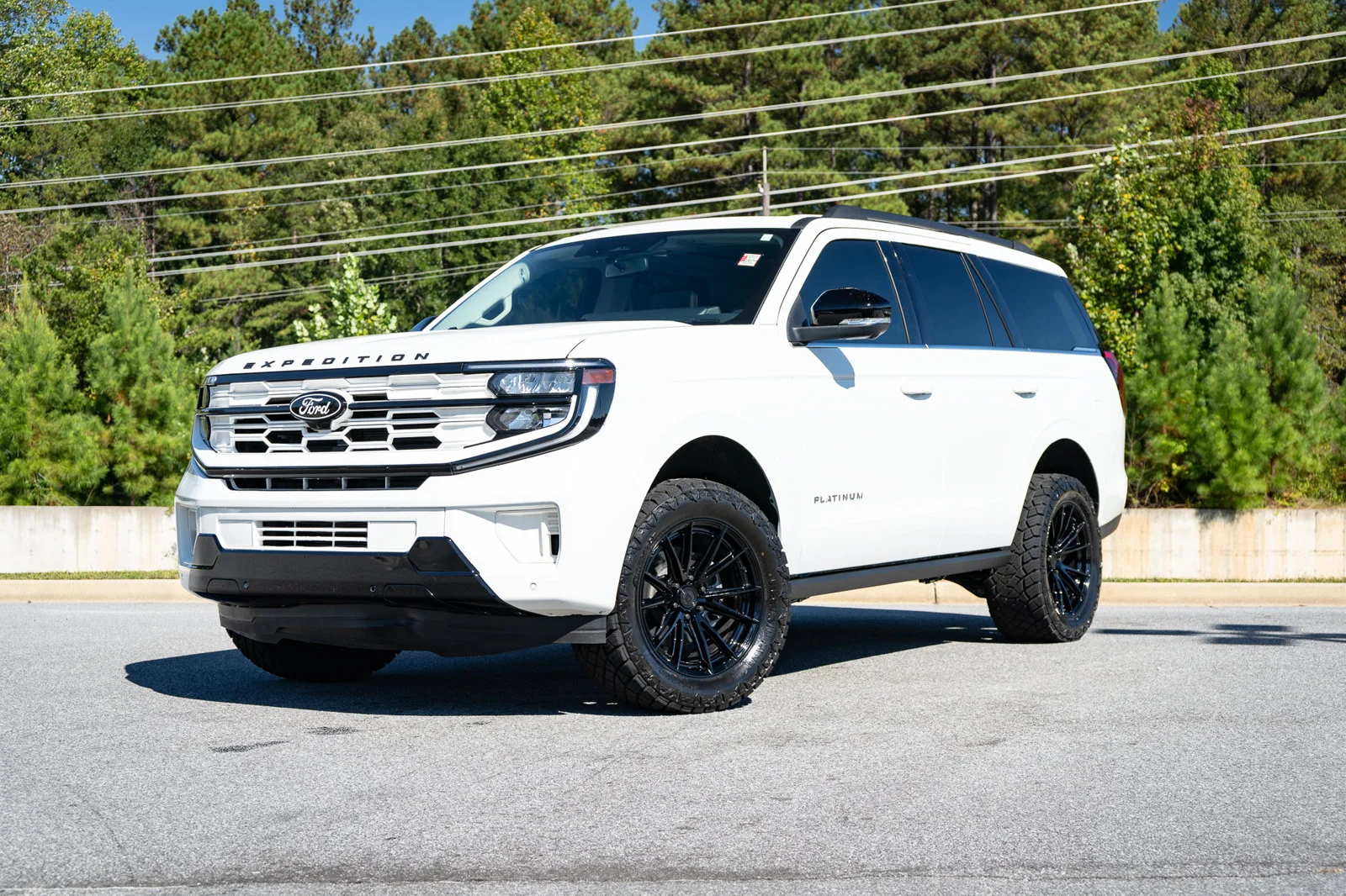 Used 2027 White Ford Platinum image 2