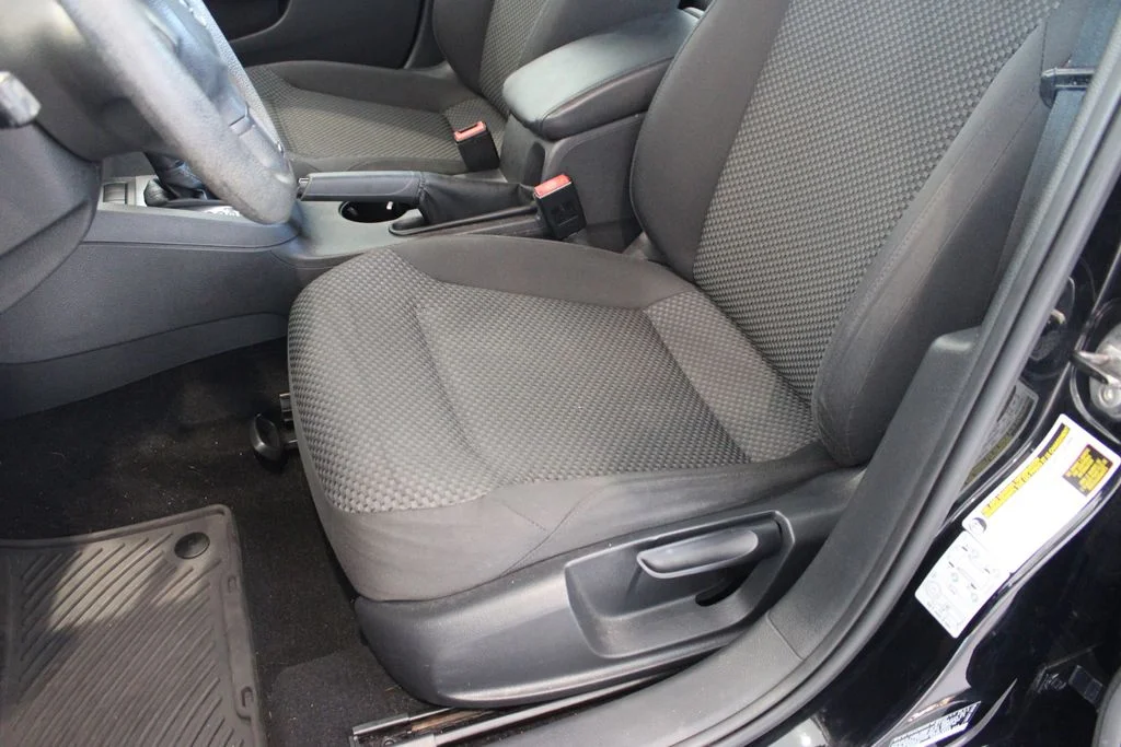Used 2013 Black Uni Volkswagen 2.0L S image 11