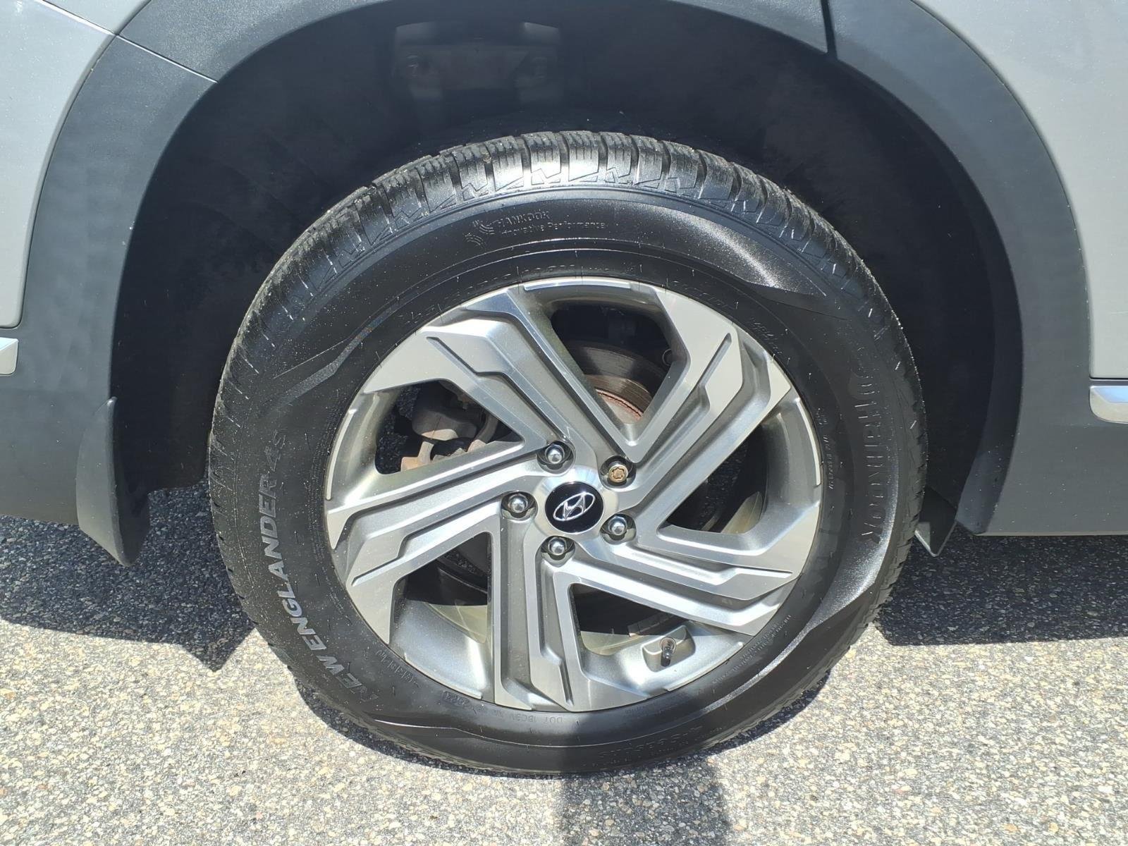 Used 2022 Shimmering Silver Hyundai SEL image 10