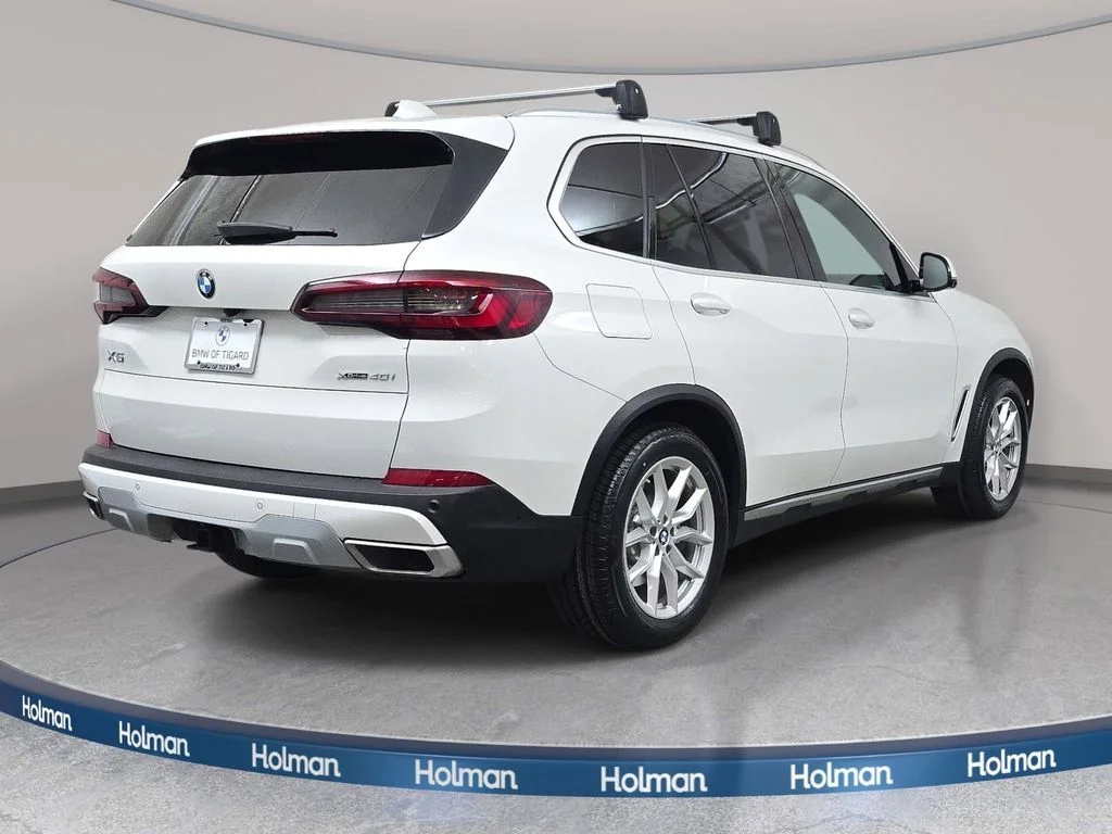 Used 2021 Alpine White BMW xDrive40i image 6
