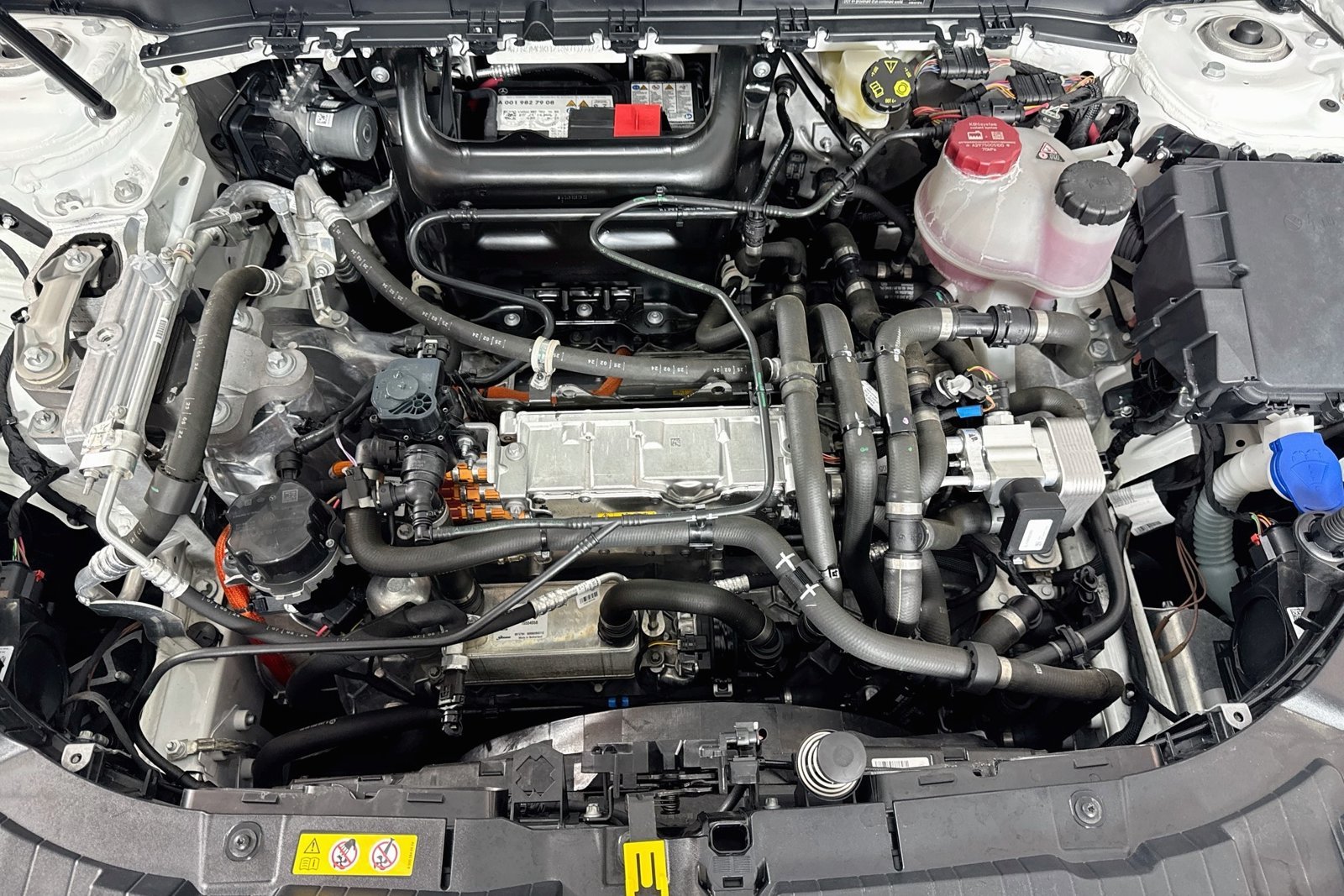 Certified Used 2024 Polar White Mercedes-Benz EQB 300 image 28