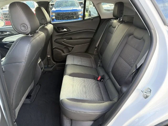 Used 2026 White Chevrolet LT image 30