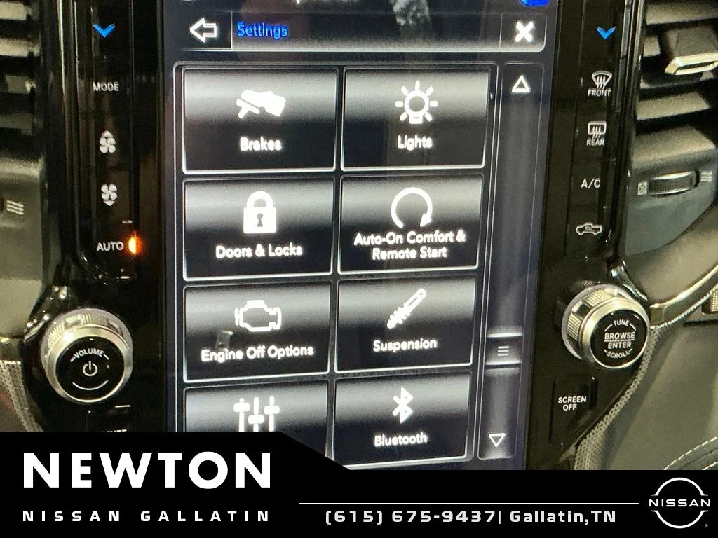 Used 2020 Bright White Clearcoat Ram Limited image 45