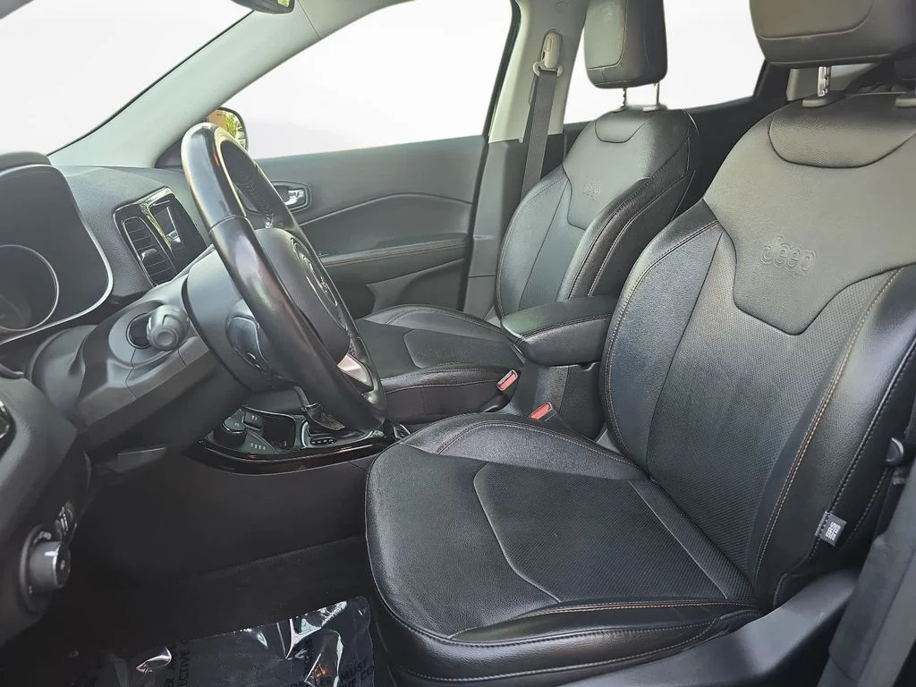 Used 2020 Black Jeep Limited image 14