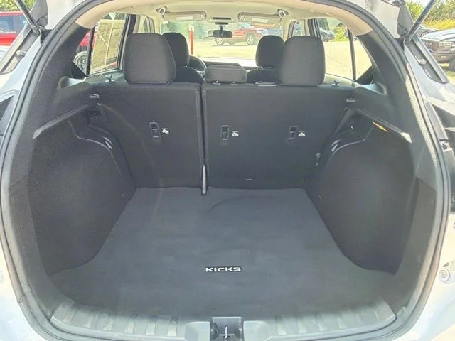 Used 2023 White Nissan SV image 11