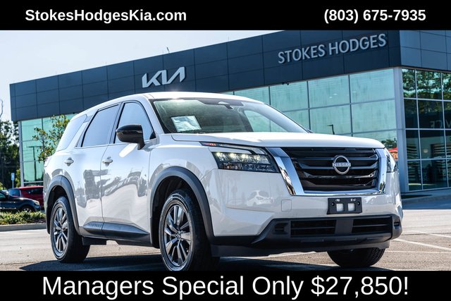 2025 Nissan Pathfinder S