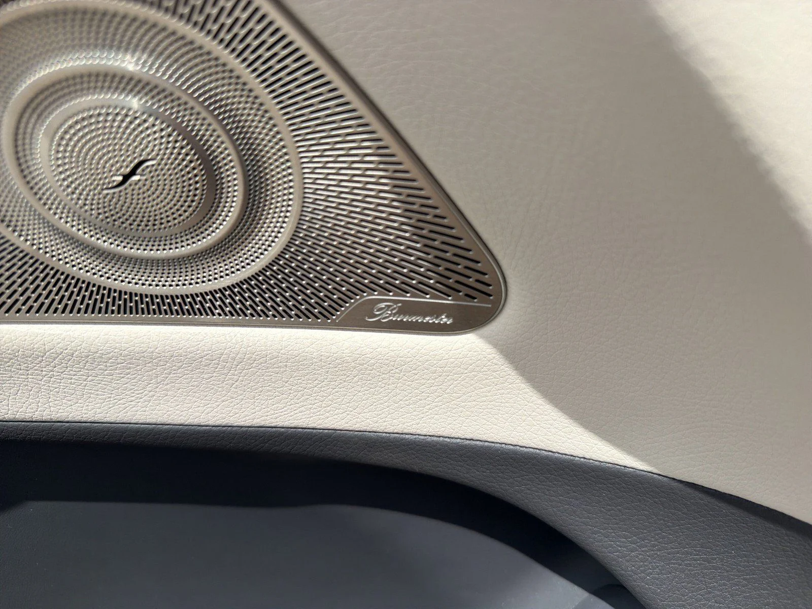 Used 2022  Mercedes-Benz S 580 image 25