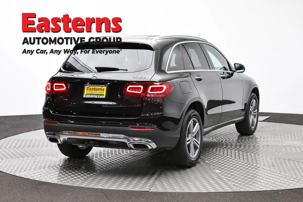 Used 2021 Black Mercedes-Benz GLC 300 image 5