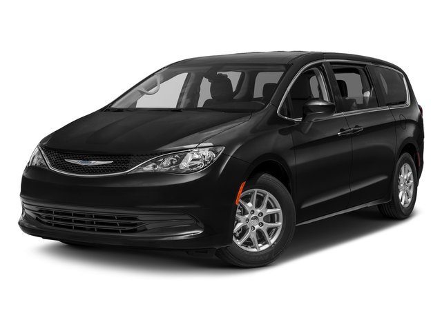 2017 Chrysler Pacifica Touring's photo