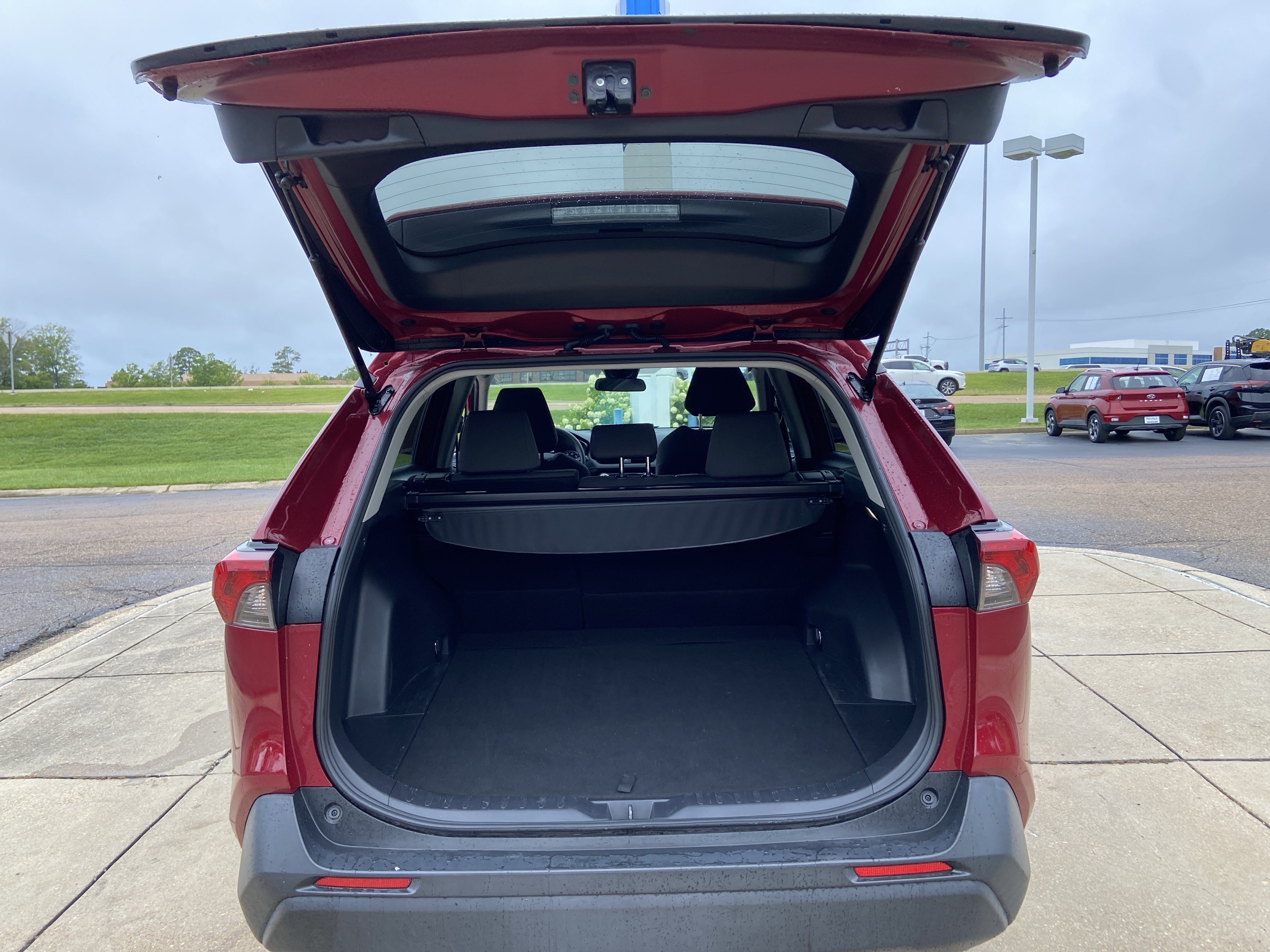 Used 2022 Ruby Flare Pearl Toyota XLE image 16