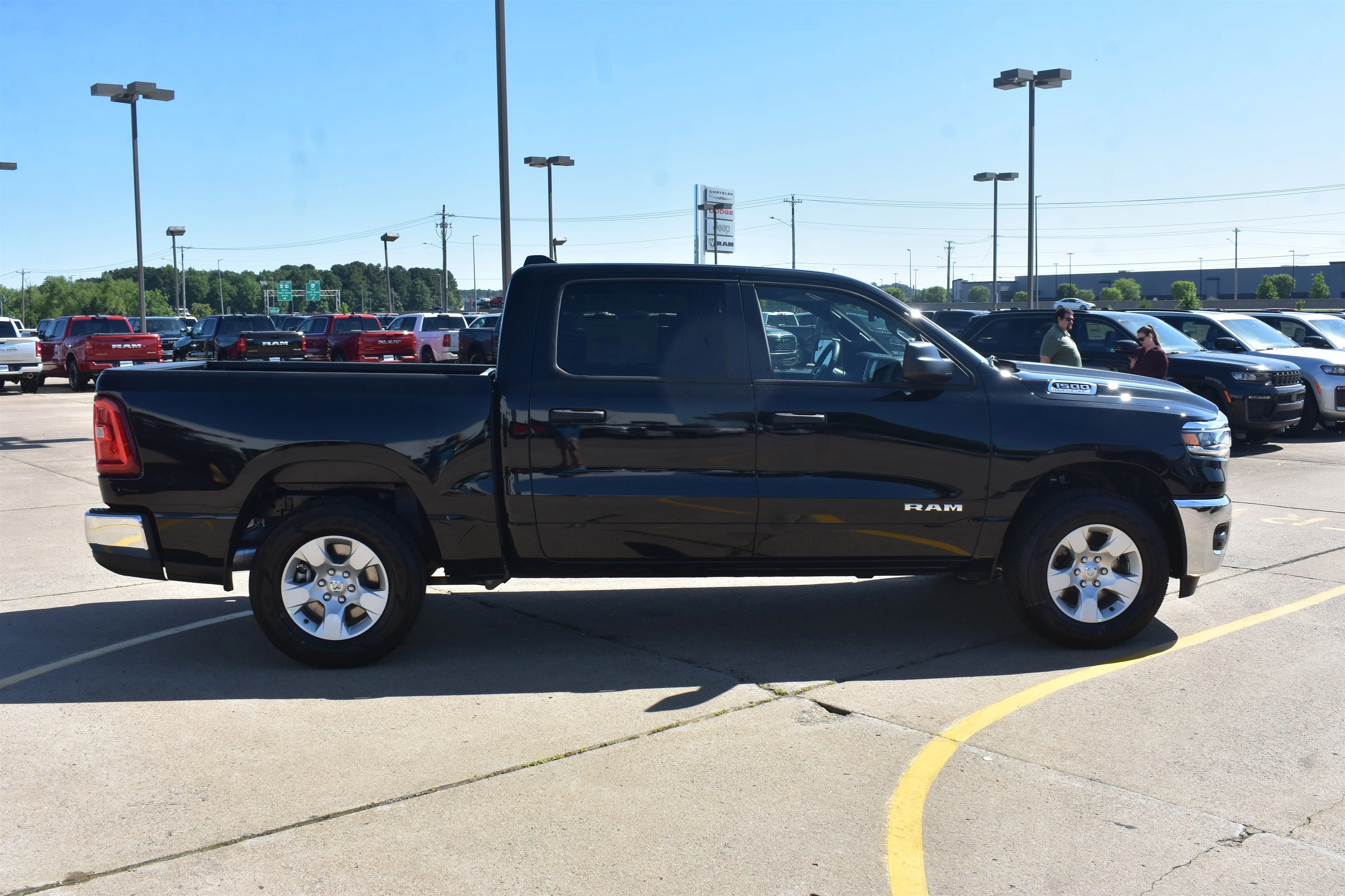 New 2026 Diamond Black Crystal Pearlcoat Ram Tradesman image 4