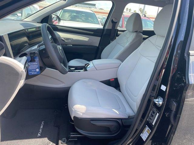 New 2026 Black Hyundai SE FWD image 11