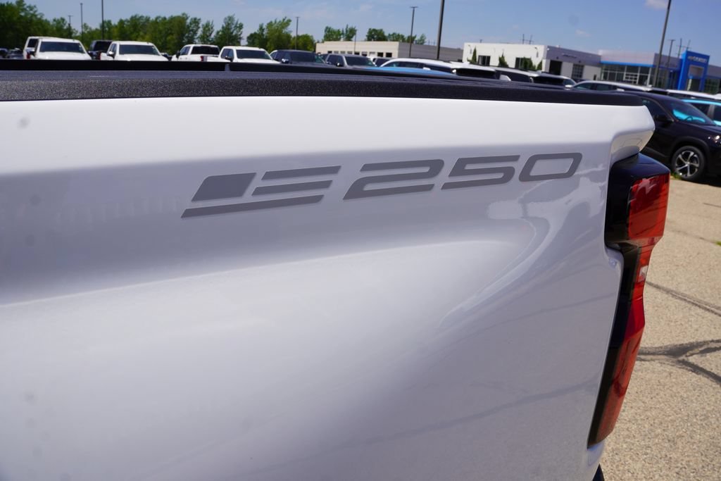 New 2026 Summit White Chevrolet LT image 15