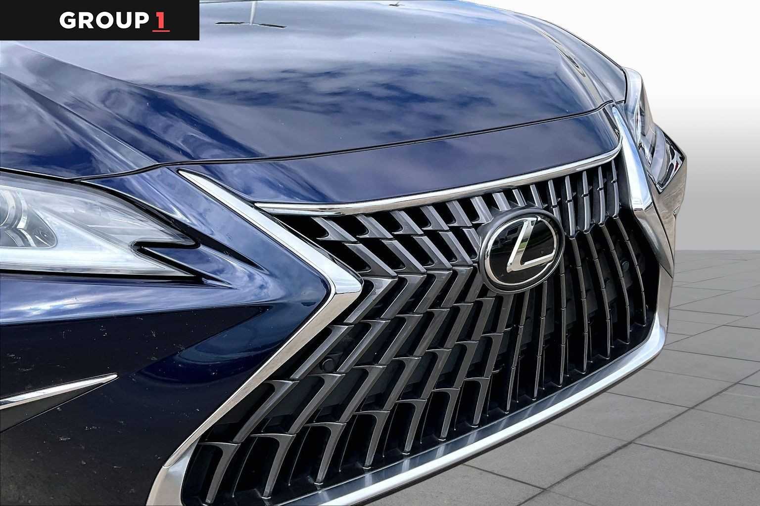 Used 2022 Nightfall Mica Lexus  image 27