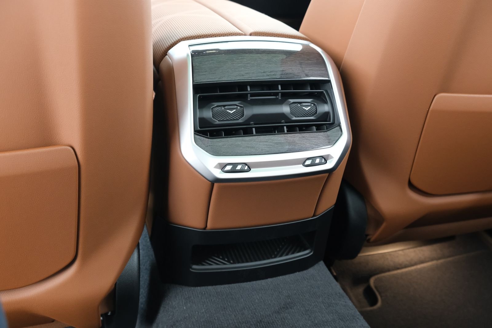 New 2026 Black Sapphire Metallic BMW 760i xDrive image 59