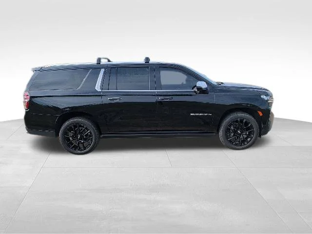 Used 2023 Black Chevrolet Premier image 2