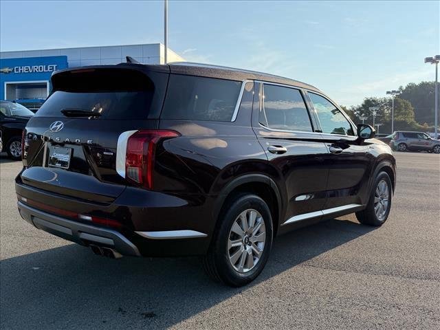 Used 2024 Sierra Burgundy Hyundai SEL 7P image 5