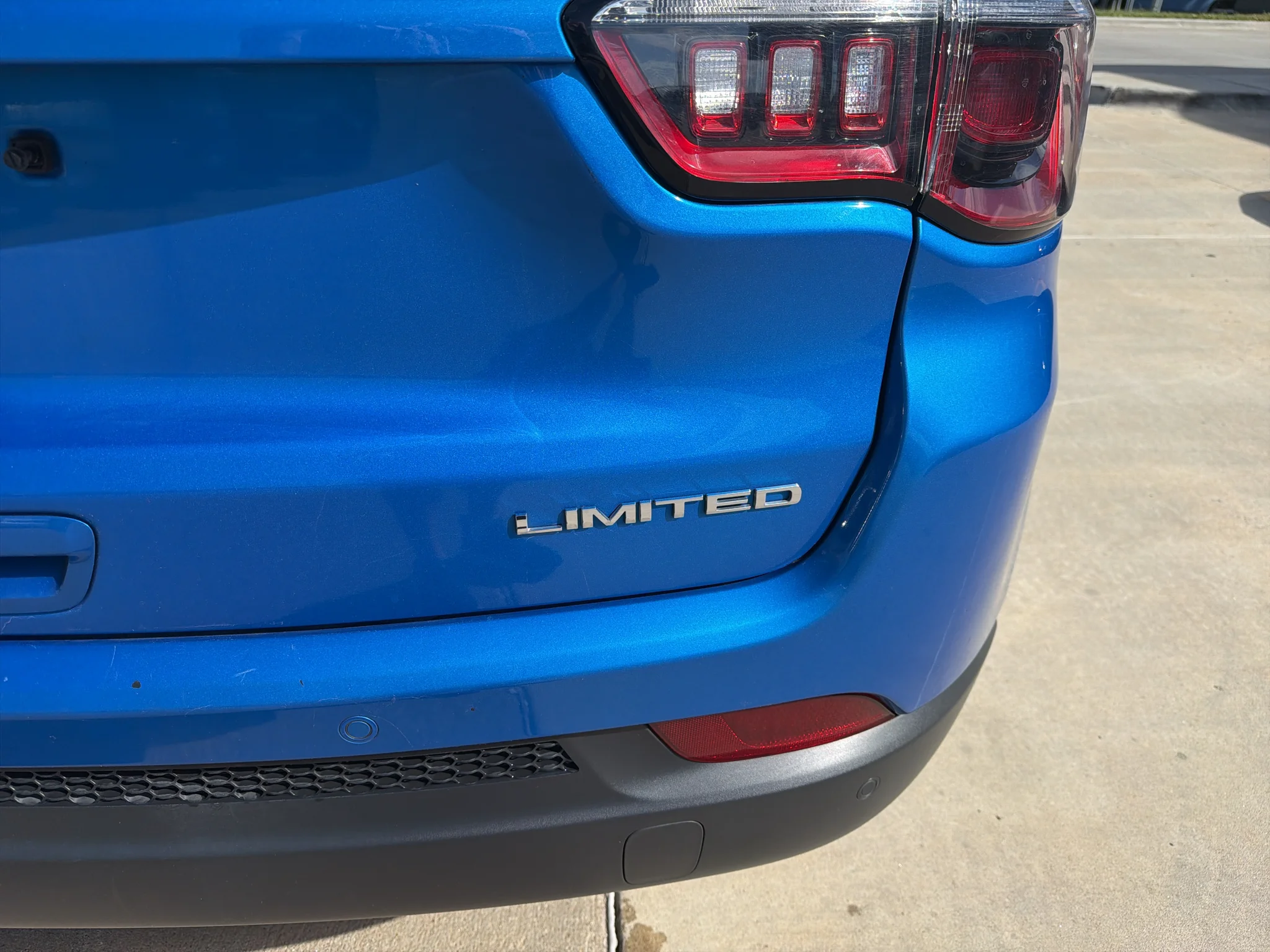 Used 2024 Blue Jeep Limited image 7