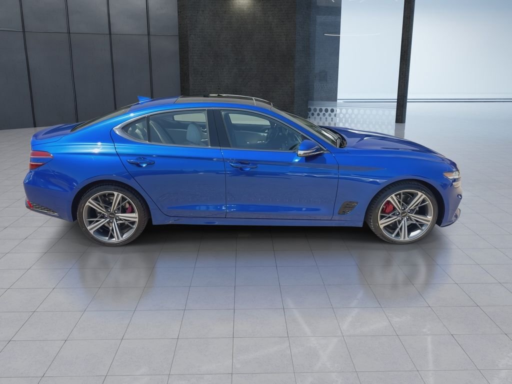Used 2025 Blue Genesis 3.3T Sport Advanced image 9