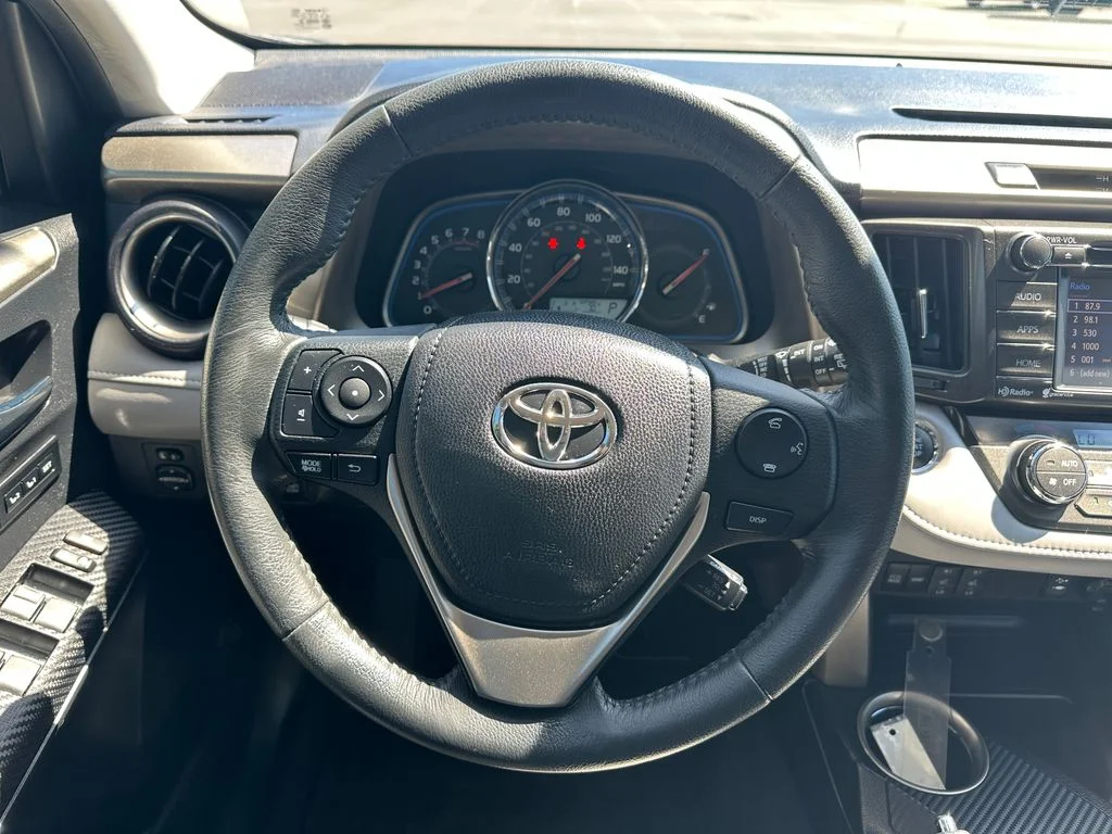 Used 2015 Gray Toyota Limited image 19