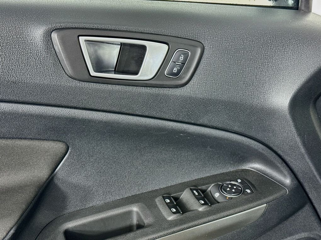 Used 2018 White Ford SE image 22