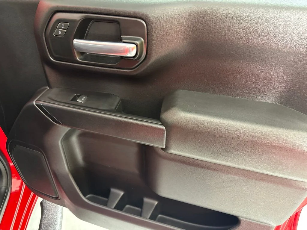 Used 2025 Red Chevrolet Custom image 17