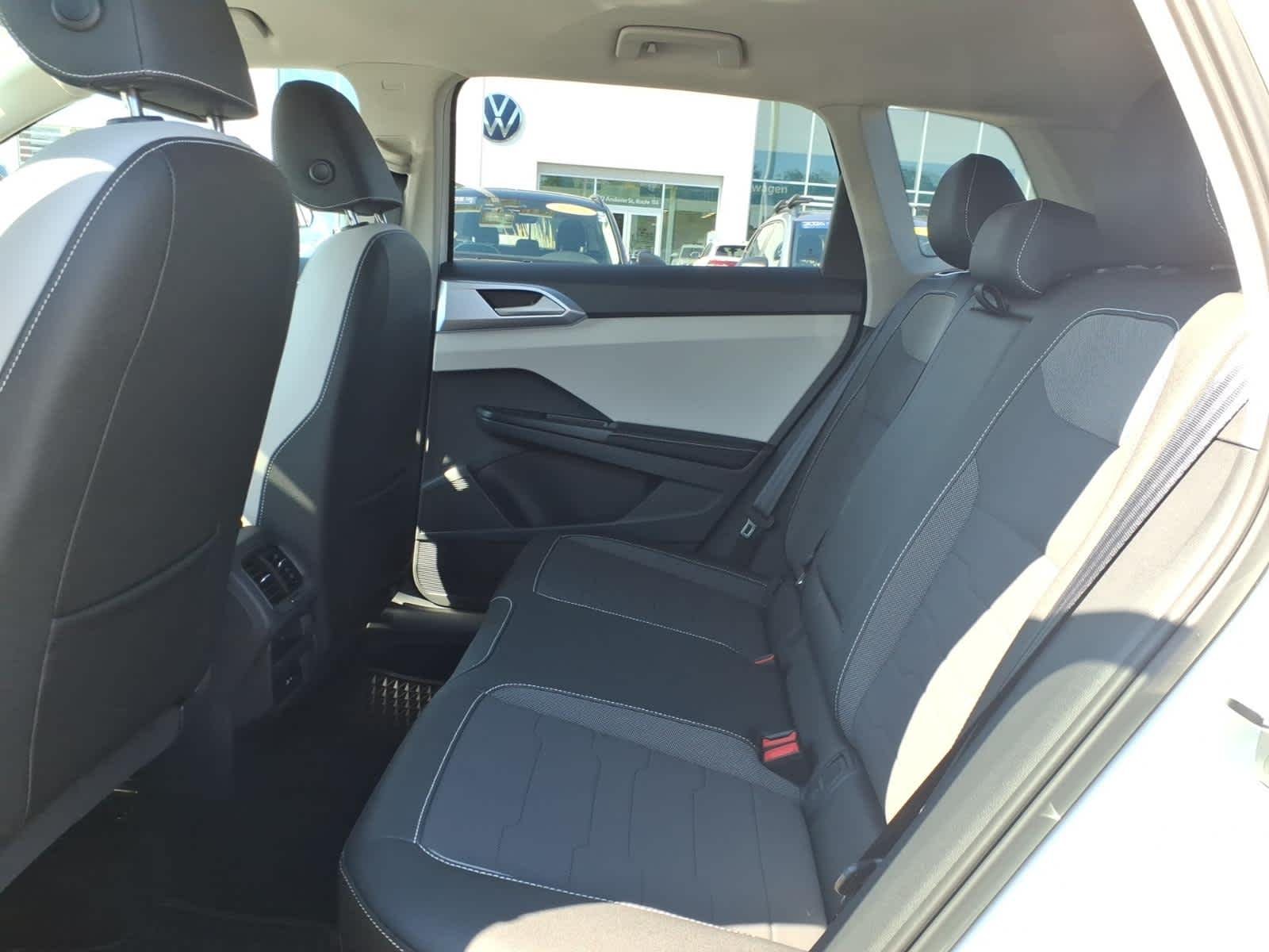 Certified Used 2025 Pure White Volkswagen SE image 13