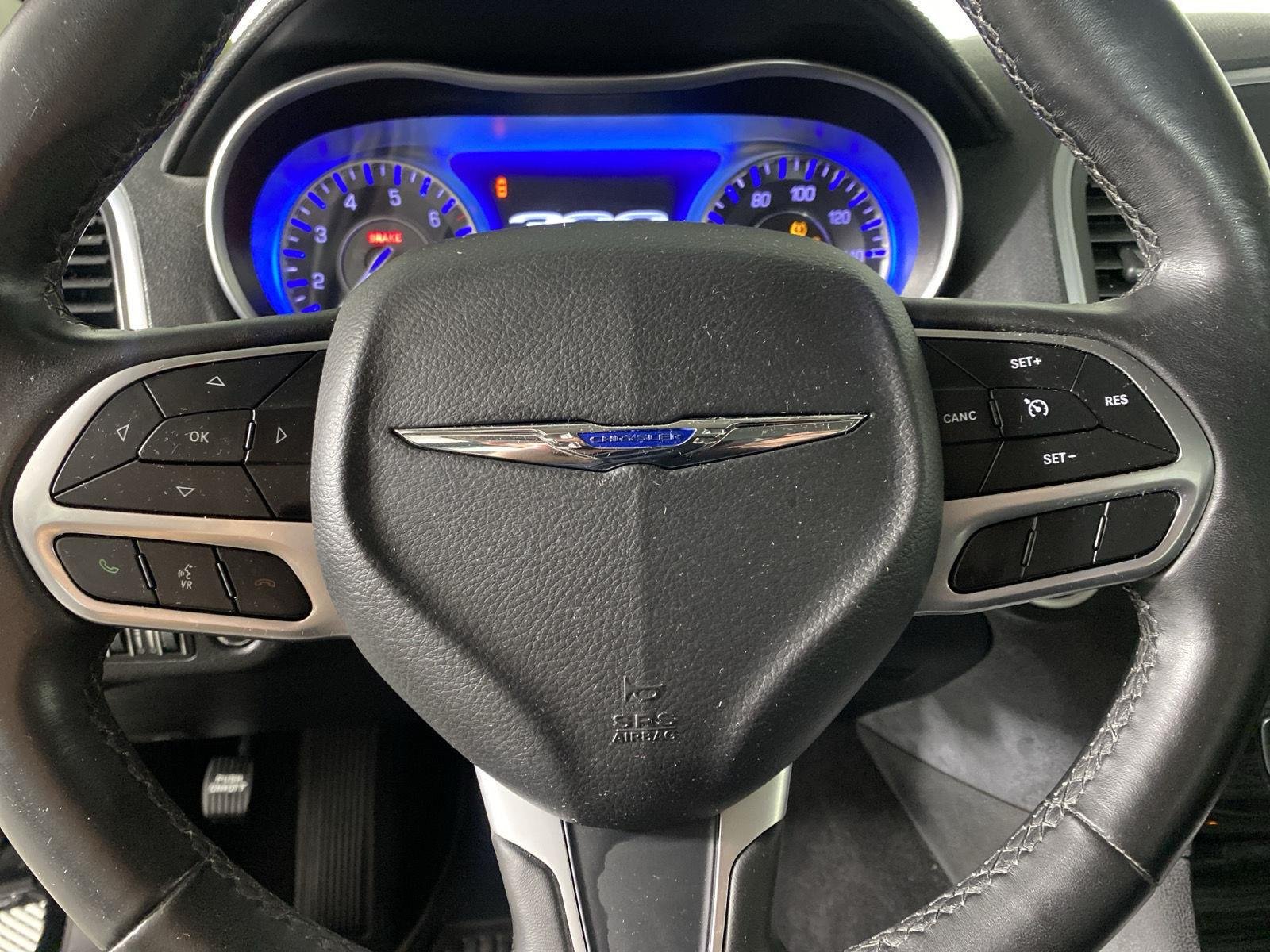 Used 2019 Gloss Black Chrysler Touring image 17