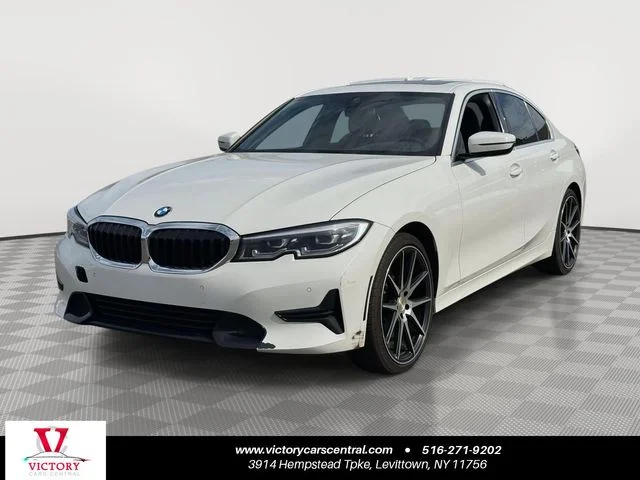 2021 BMW 3 Series 330i xDrive Sedan's photo