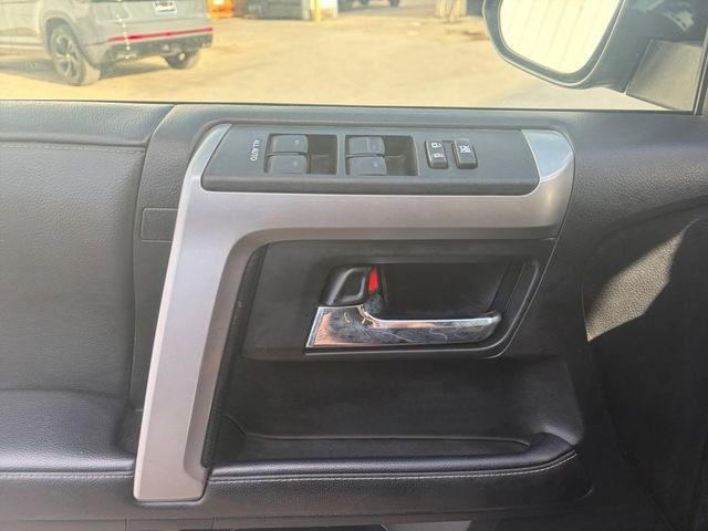 Used 2022 Gray Toyota SR5 image 4