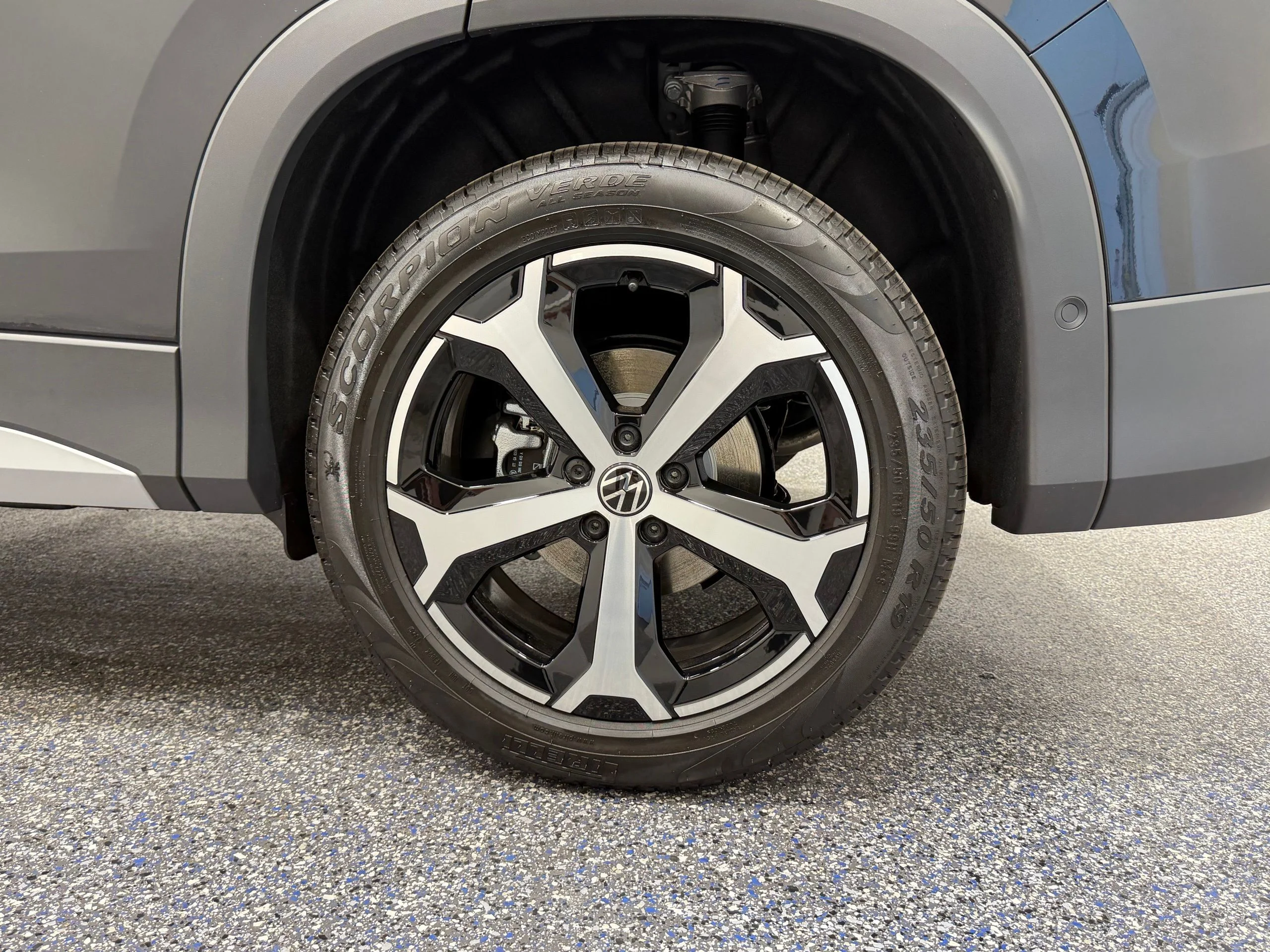 New 2026 Black Volkswagen SE image 12