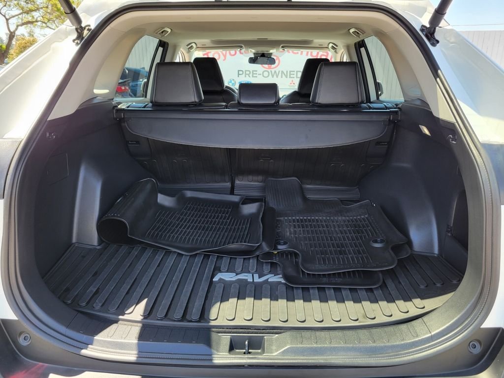 Used 2024 Beige Toyota XLE Premium image 14