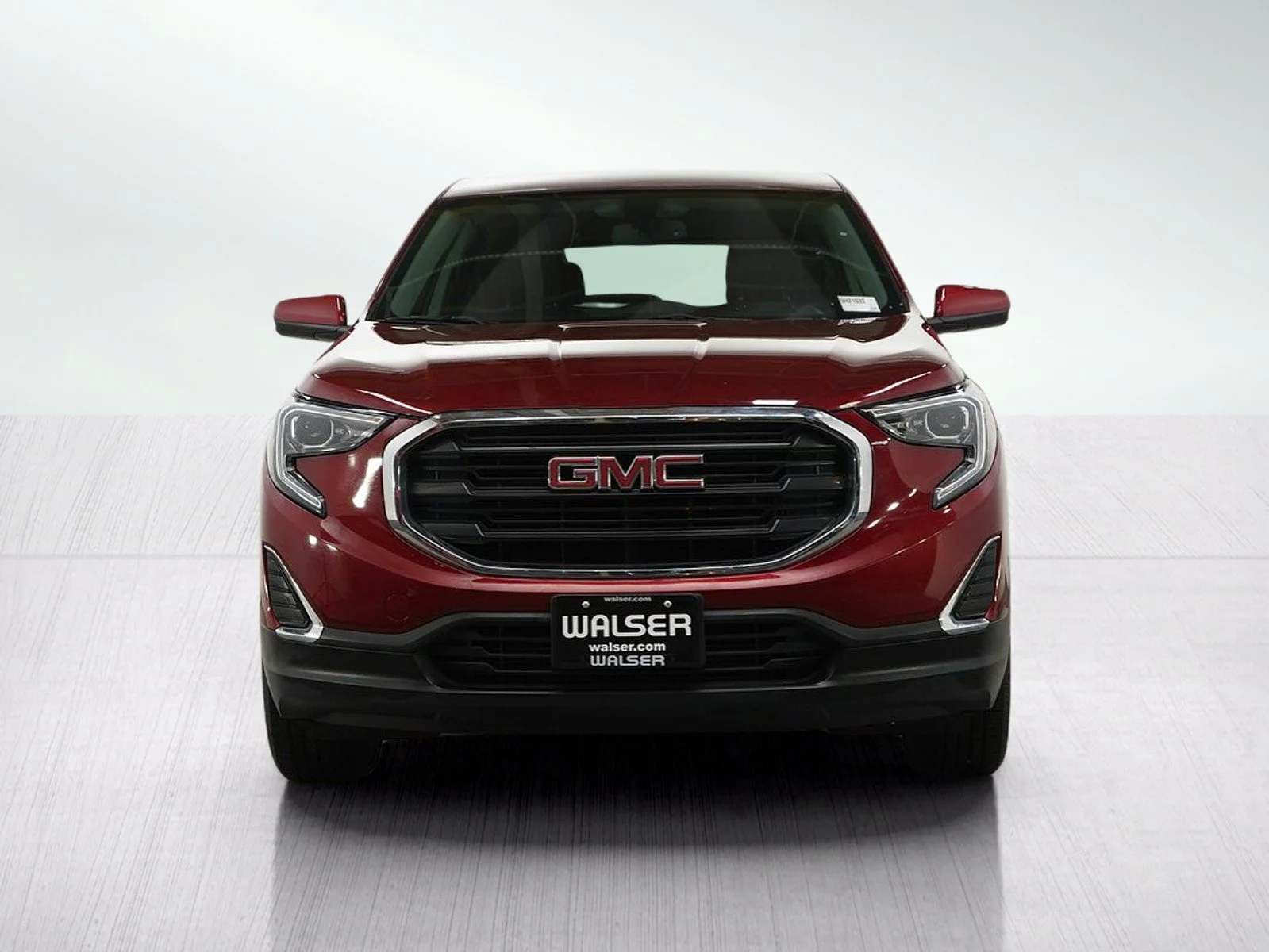 Used 2018 Red Quartz Tintcoat GMC SLE image 8