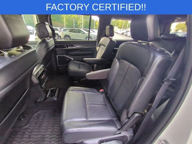Used 2024 White Jeep Series II image 31